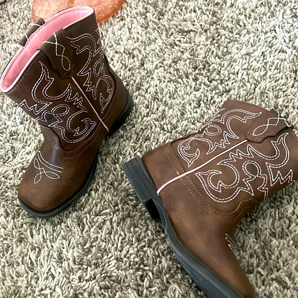 Cow girl boots worn once